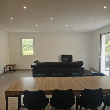 Maison Mitoyenne Au Coeur Du Pays Basque *