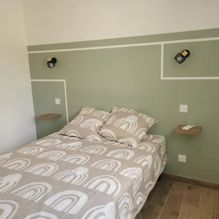 Maison Mitoyenne Au Coeur Du Pays Basque