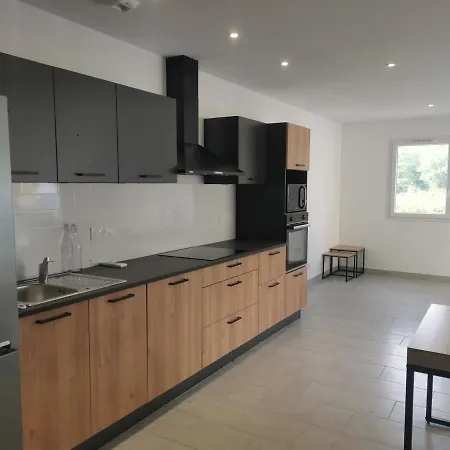 Maison Mitoyenne Au Coeur Du Pays Basque *