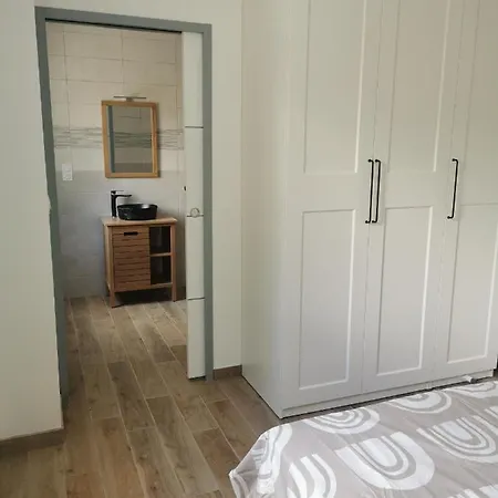 Maison Mitoyenne Au Coeur Du Pays Basque * Saint-Esteben